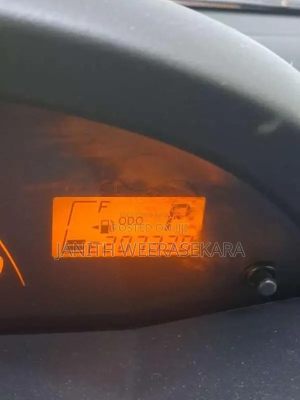 Toyota Vitz 2007 Car (Used)