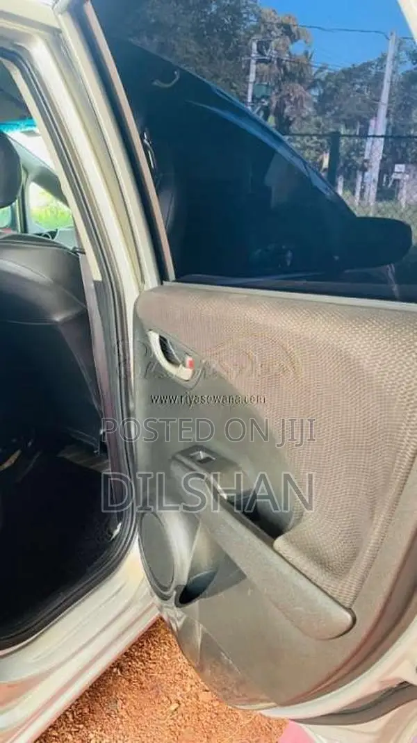Honda Fit 2011 Car (Used)