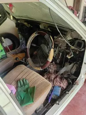 Mitsubishi Lancer Box 1982 Car (Used)