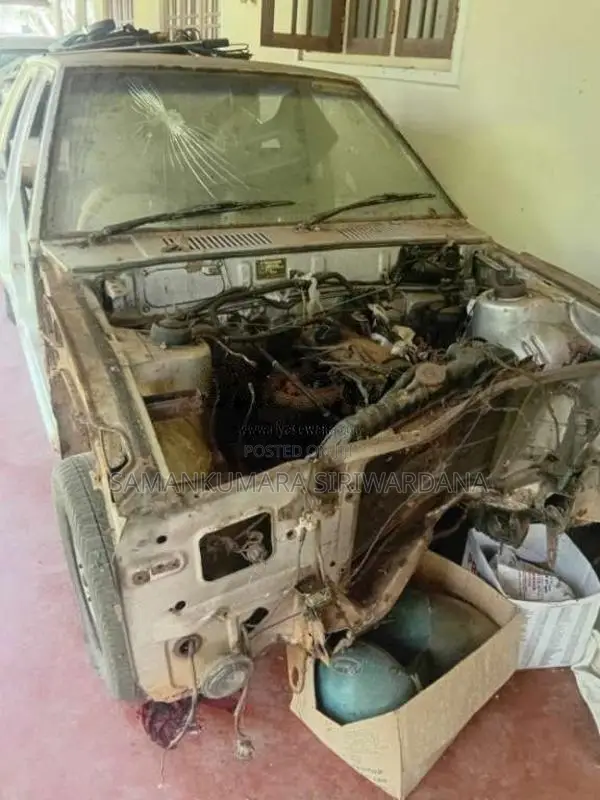 Mitsubishi Lancer Box 1982 Car (Used)