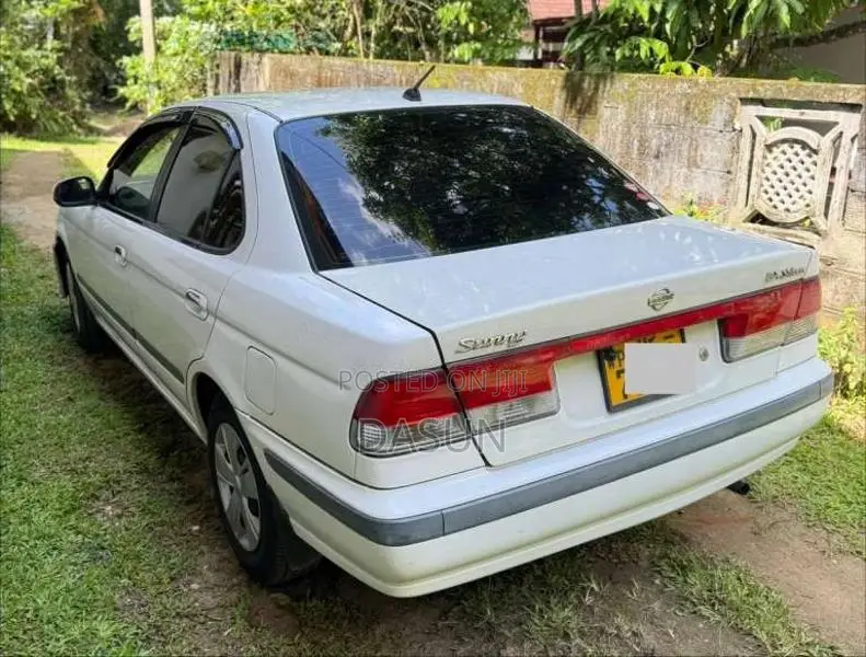 Nissan FB15 2001 Car (Used)