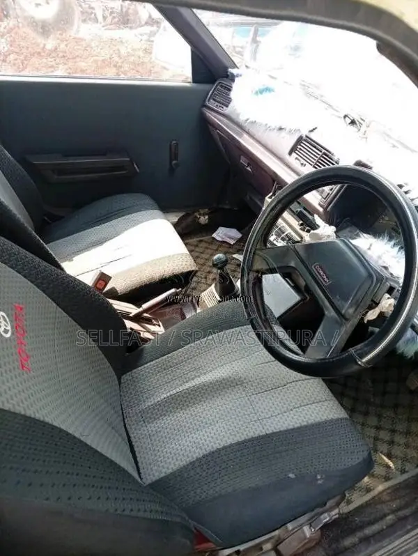 Toyota Corona 1987 Car (Used)