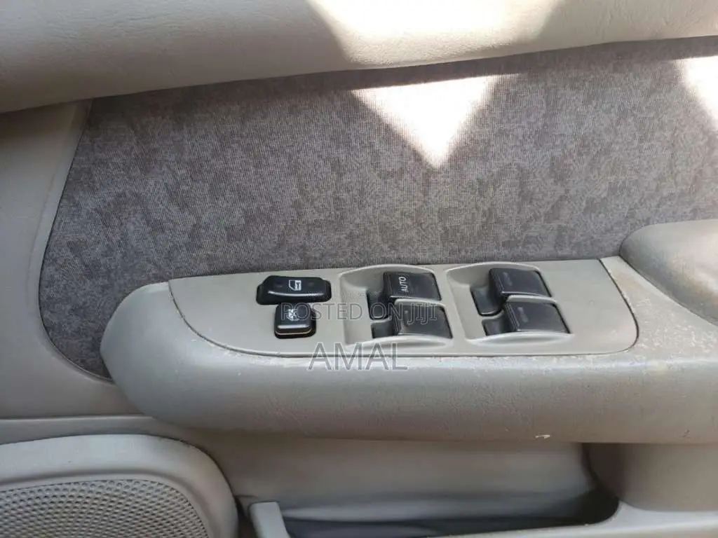 Toyota EE111 1999 Car (Used)