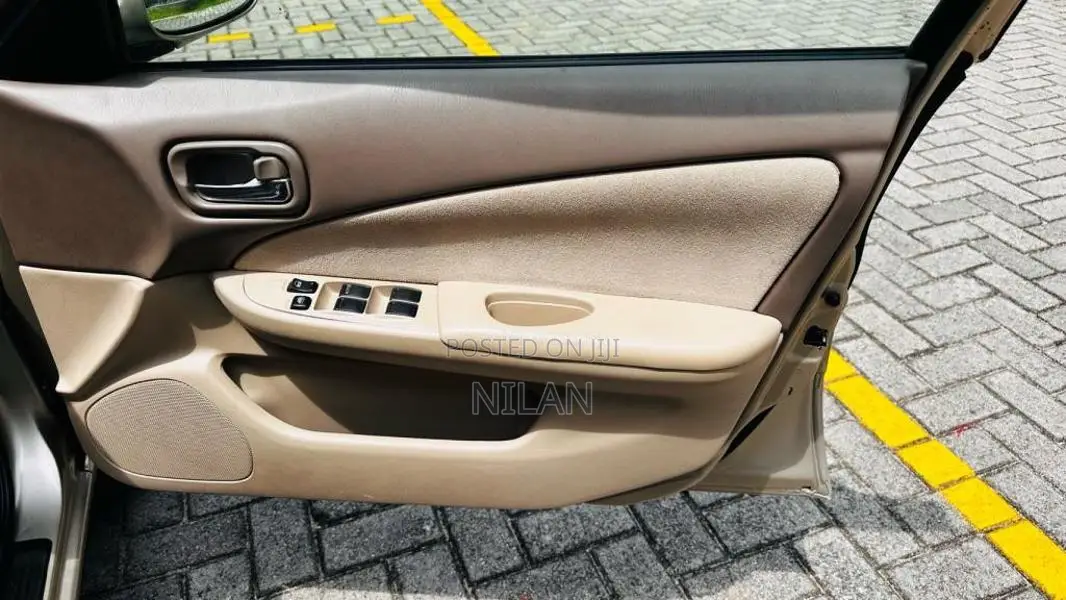 Nissan FB15 2006 Car (Used)