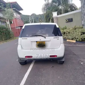 Suzuki Swift 2004 Car (Used)