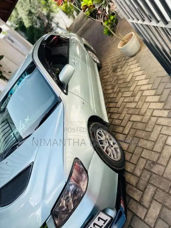 Mitsubishi Lancer 2001 Car (Used)