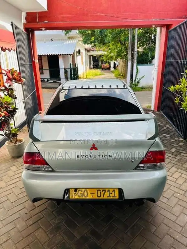 Mitsubishi Lancer 2001 Car (Used)