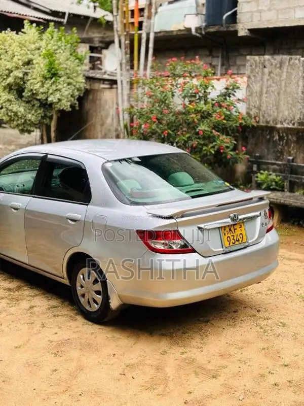 Honda Fit 2006 Car (Used)