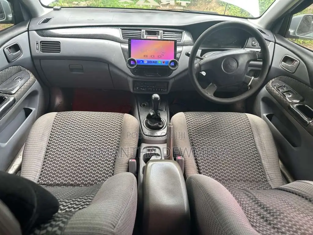Mitsubishi Lancer 2001 Car (Used)