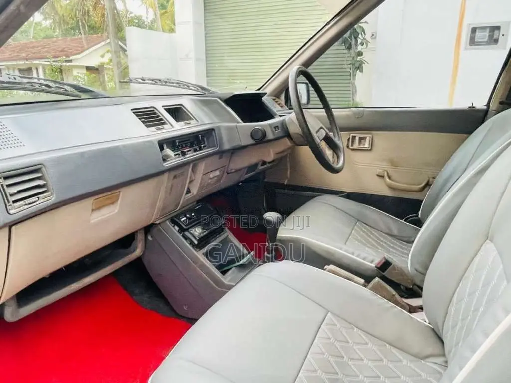 Mitsubishi C12 C11 Lancer Box 1985 Car (Used)