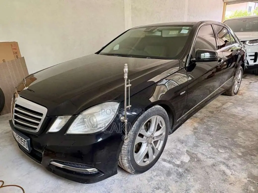 Mercedes-Benz E200 2010 Car (Used)
