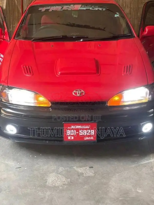 Toyota Cyons 1994 Car (Used)
