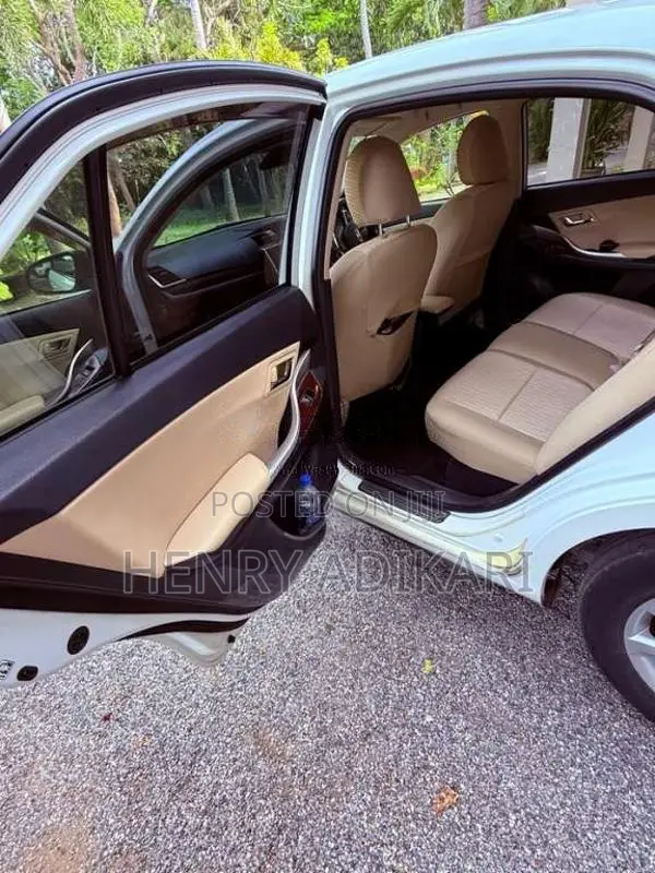 Toyota Premio 2017 Car (Used)