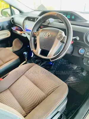 Toyota Aqua G Limited 2012 Car (Used)