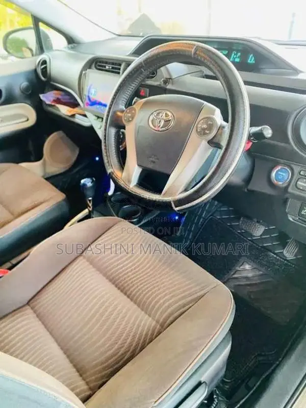 Toyota Aqua G Limited 2012 Car (Used)