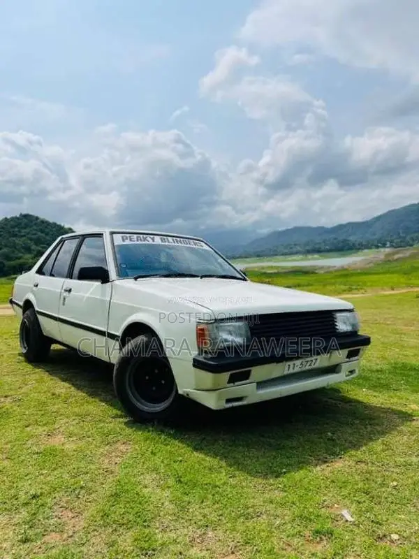 Mitsubishi Lancer Box 1980 Car (Used)