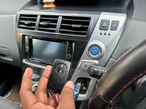 Toyota Prius 2012 Car (Used)