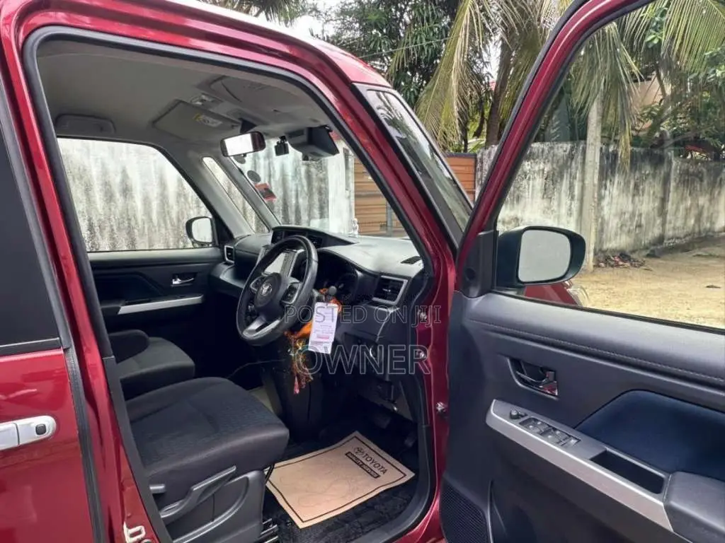 Toyota Roomy 2023 Car (Used)