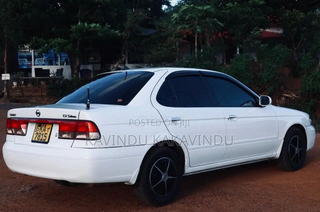 Nissan FB15 2002 Car (Used)
