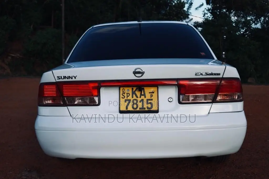 Nissan FB15 2002 Car (Used)