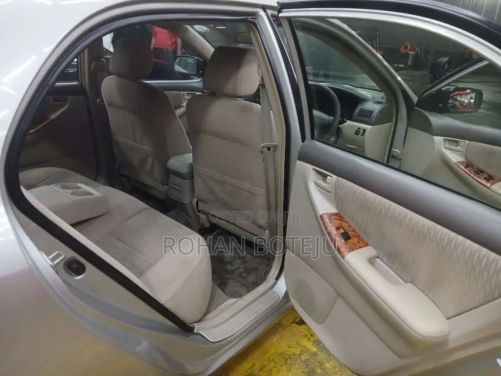 Toyota Corolla 2005 Car (Used)