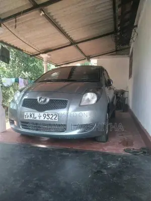 Toyota Vitz 2007 Car (Used)