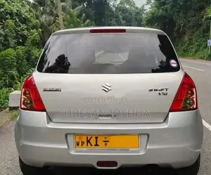 Suzuki Swift 2010 Car (Used)