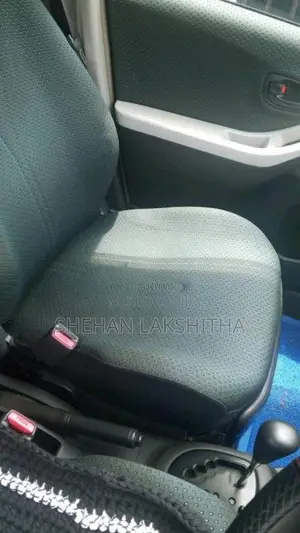 Toyota Vitz 2007 Car (Used)