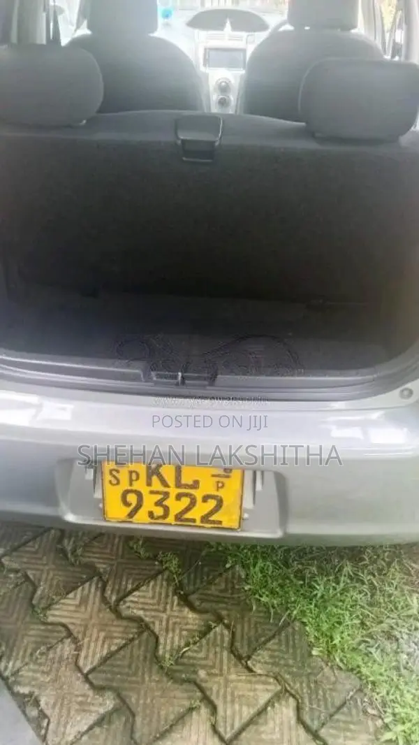 Toyota Vitz 2007 Car (Used)
