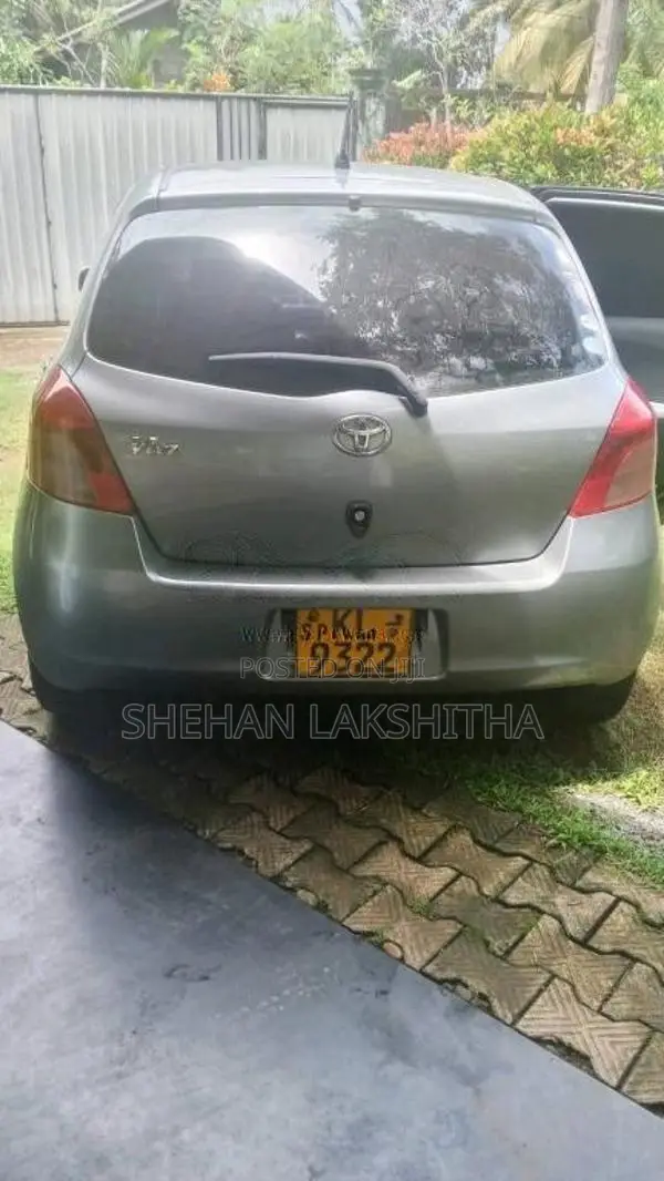 Toyota Vitz 2007 Car (Used)