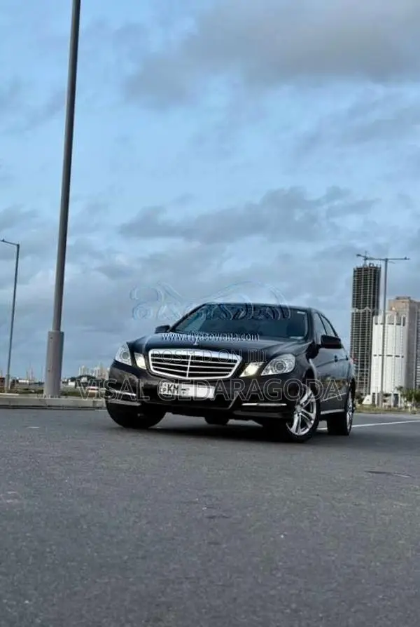Mercedes-Benz E200 2010 Car (Used)