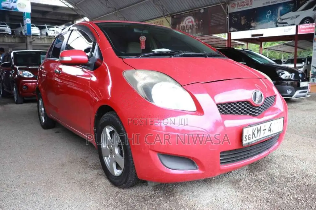 Toyota Vitz 2007 Car (Used)