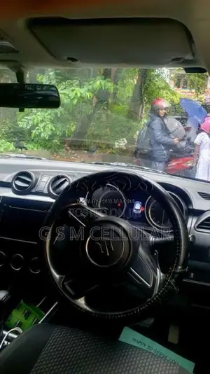 Suzuki Swift 2017 Car (Used)