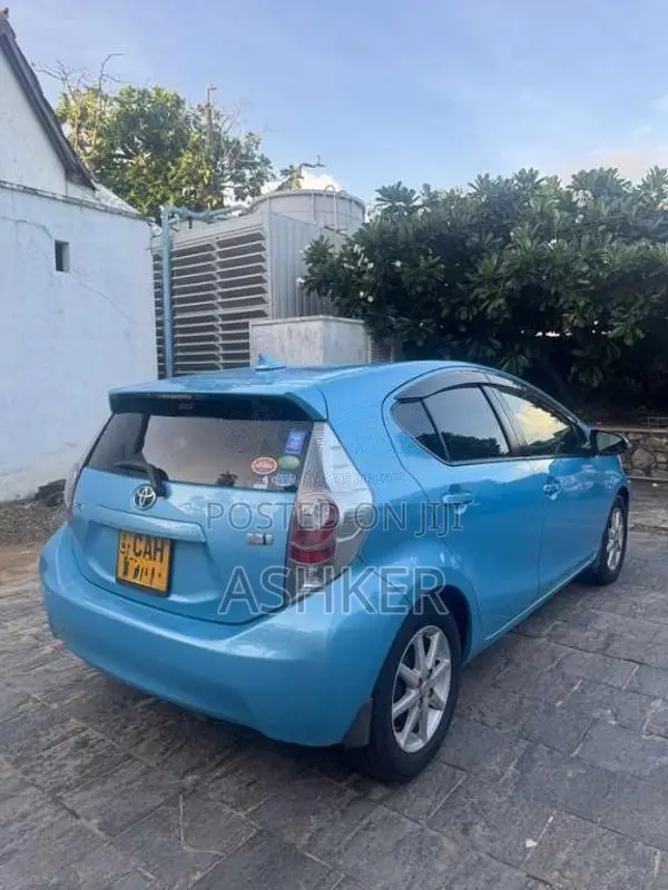 Toyota Aqua 2013 Car (Used)
