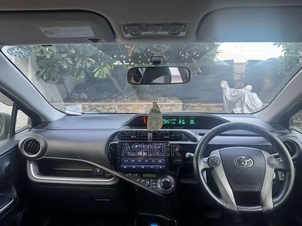 Toyota Aqua 2013 Car (Used)