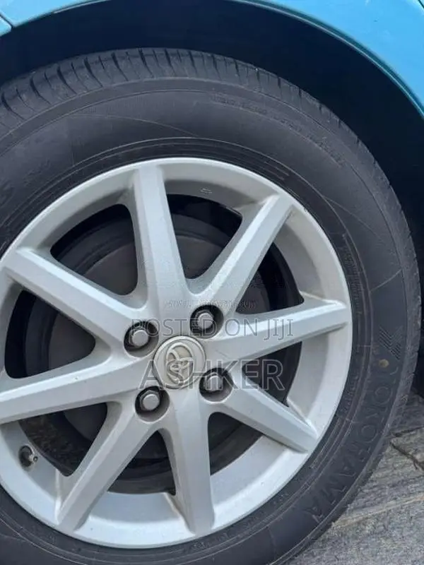Toyota Aqua 2013 Car (Used)