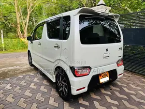 Suzuki Wagon R Custom Z 2025 Car (Used)