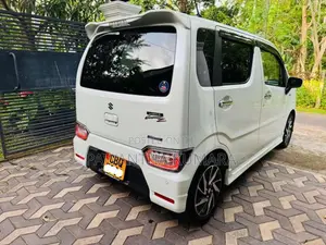 Suzuki Wagon R Custom Z 2025 Car (Used)