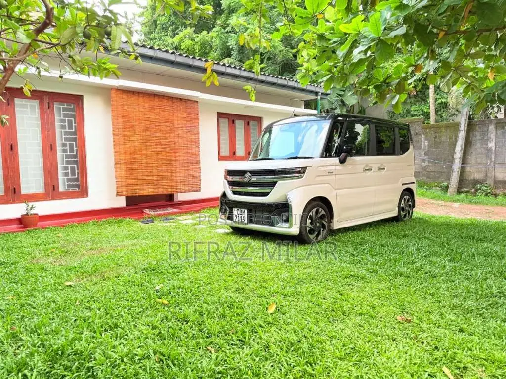 Suzuki Spacia Custom Turbo 2023 Car (Used)