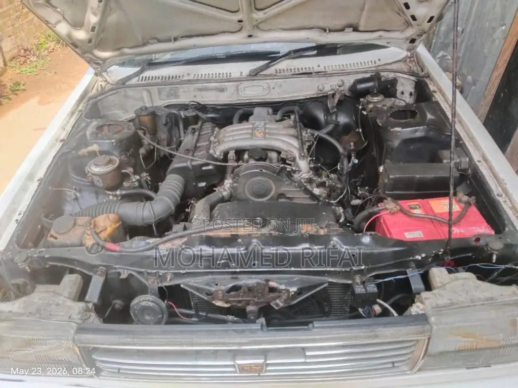 Toyota Carina 1983 Car (Used)