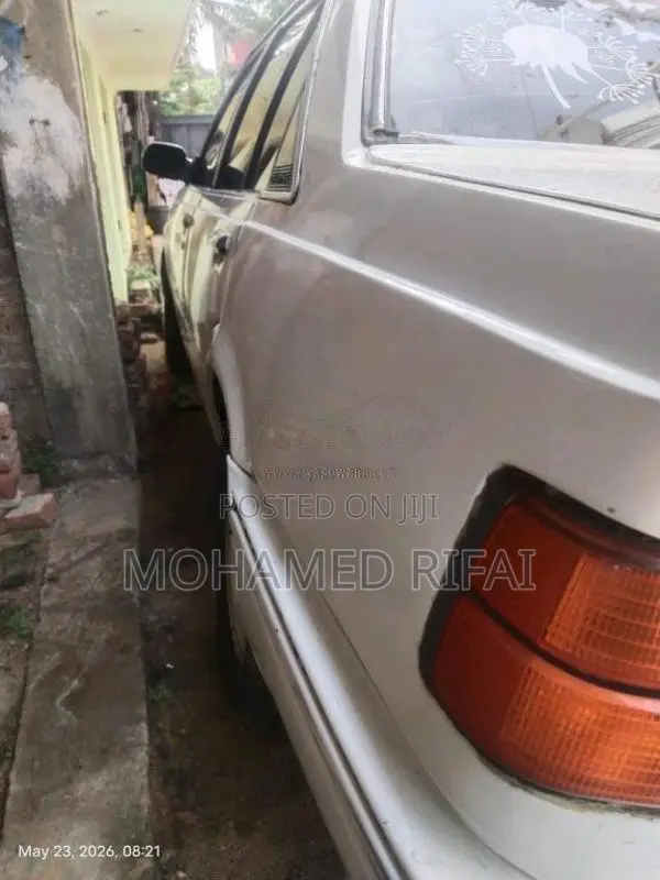 Toyota Carina 1983 Car (Used)