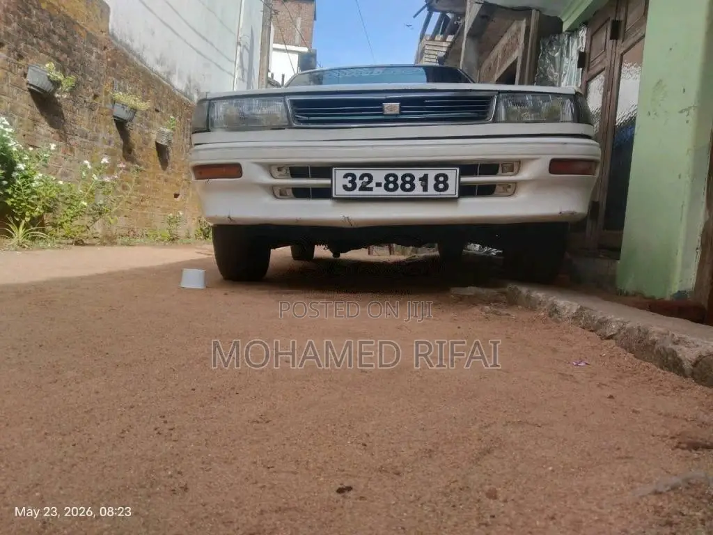 Toyota Carina 1983 Car (Used)