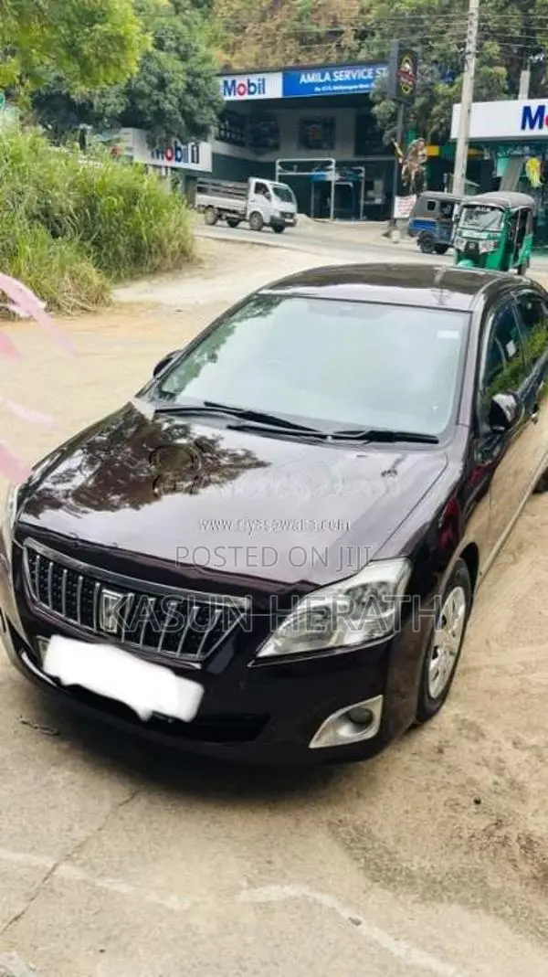 Toyota Premio 2011 Car (Used)