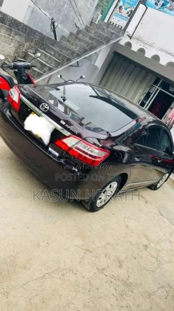 Toyota Premio 2011 Car (Used)
