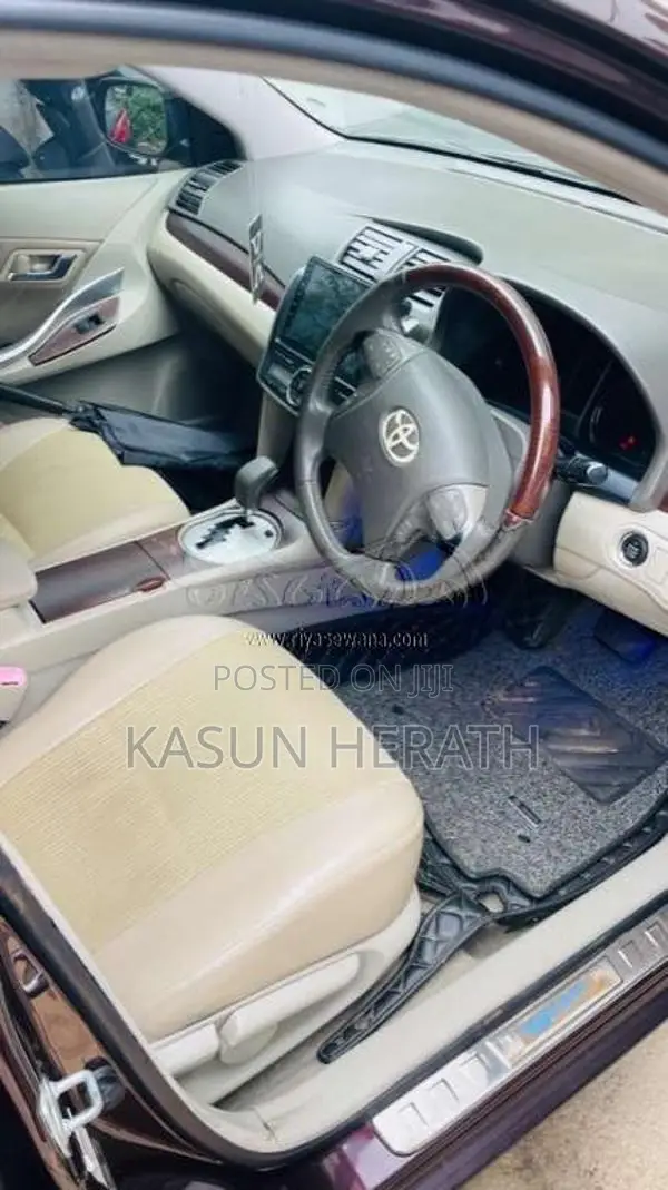 Toyota Premio 2011 Car (Used)
