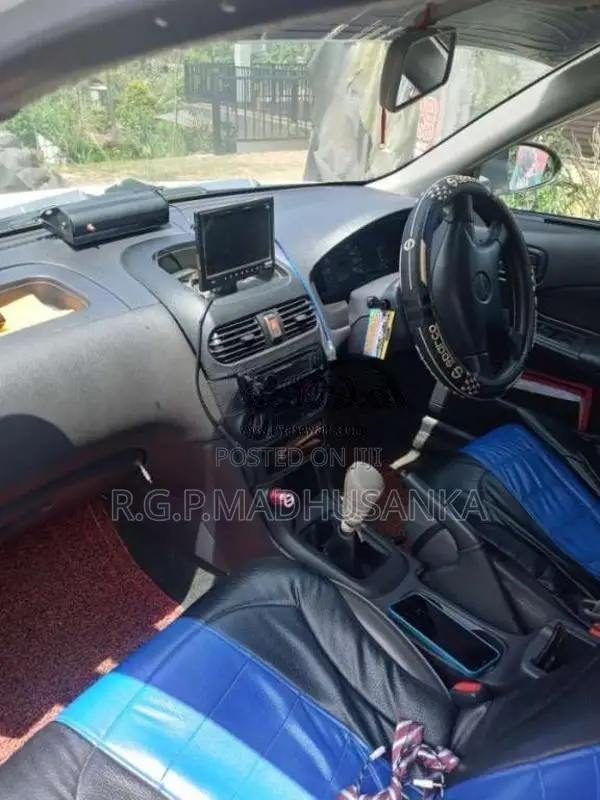 Nissan Y11 2000 Car (Used)