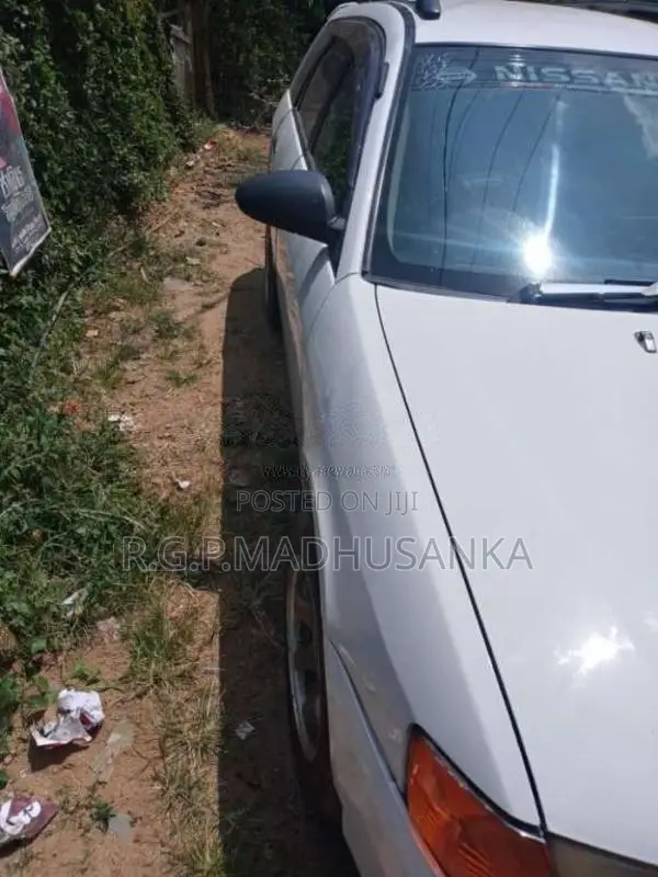 Nissan Y11 2000 Car (Used)