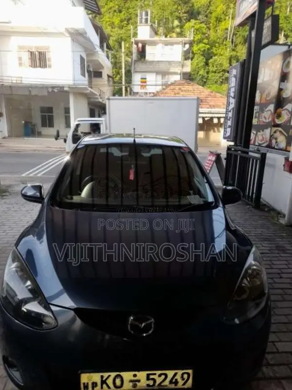 Mazda Demio 2011 Car (Used)