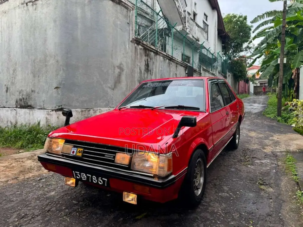Mitsubishi Lancer Box 1982 Car (Used)