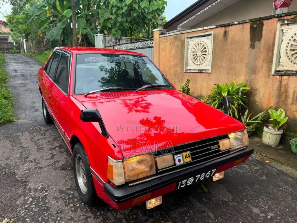 Mitsubishi Lancer Box 1982 Car (Used)